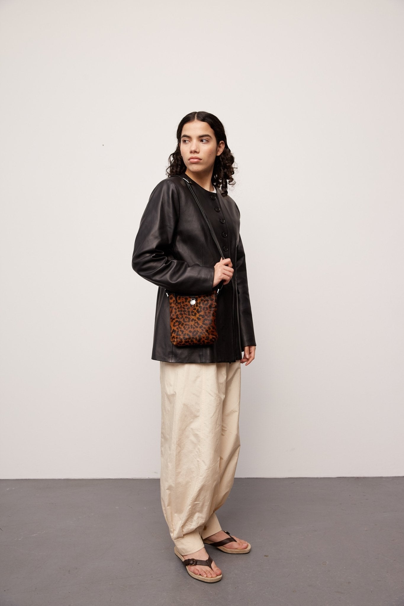 alfledBANISTER ショルダーバッグ ボディバックarchive alfledBANISTER ショルダーバッグ ボディバックarchive BAG（ARCHIVE