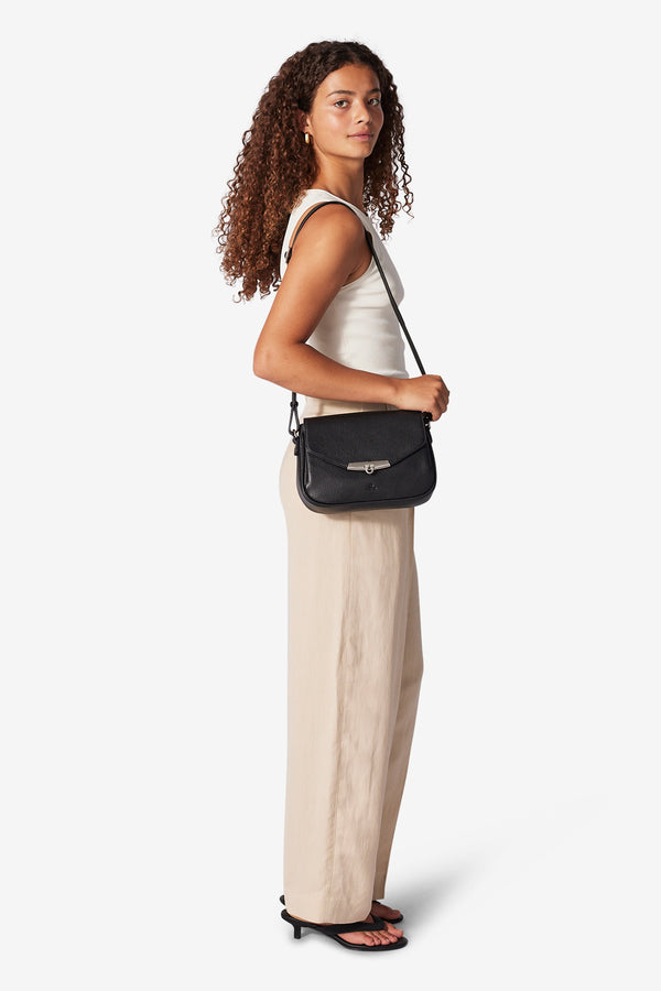 Cormorano shoulder bag Leah Black