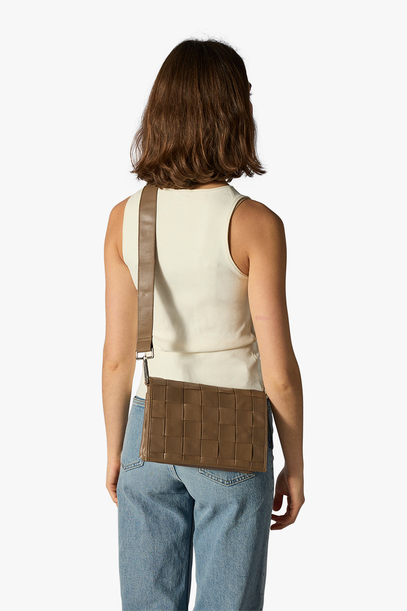 Amalfi shoulder bag Maddy Latte