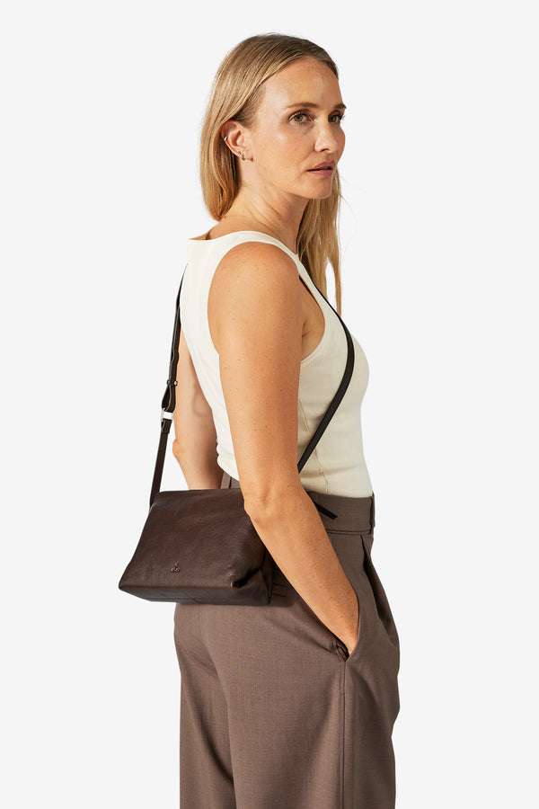 Vittoria shoulder bag Manilla Dark brown