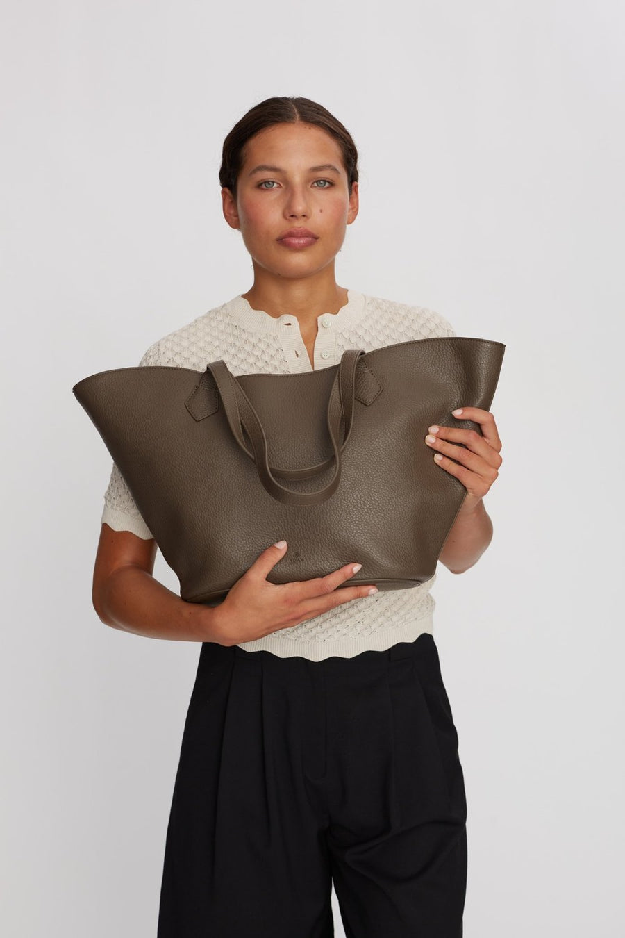 Hello I'm Vegan Angie Wood - Adax Shop - Shopper