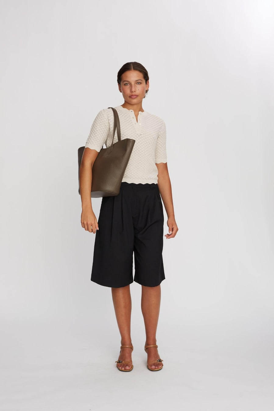 Hello I'm Vegan Angie Wood - Adax Shop - Shopper