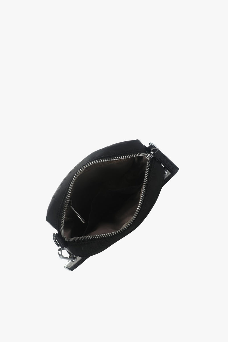 Novara messenger Annalisa Black