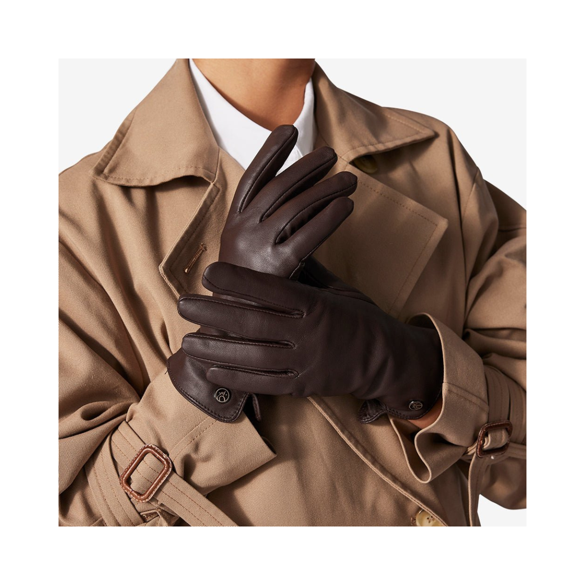 Leather gloves: a combination of style and functionality – Adax Shop