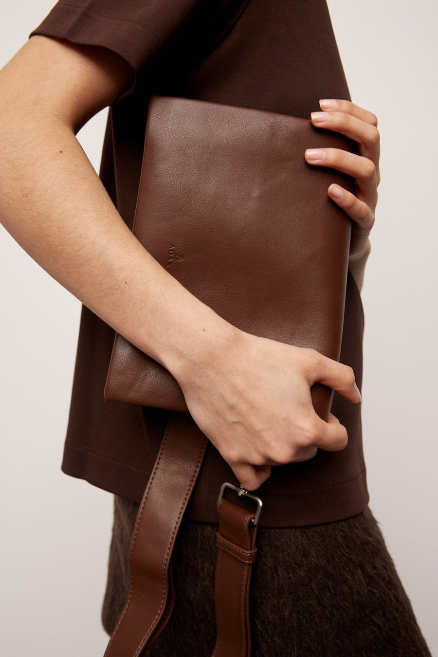 Hello I'mVegan Christa Dark brown - Adax Shop - Shoulder bags