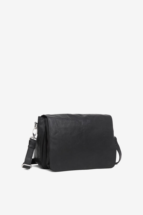 Catania messenger Pilou Black